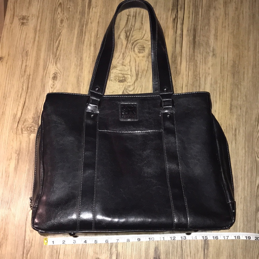 Kenneth Cole Reaction black brief case